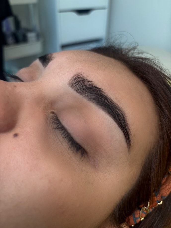 Diseño de cejas Bulé — Diseño perfecto